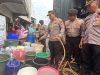 Polres Metro Jakarta Barat Polsek Kalideres Memberikan Bantuan Air Bersih