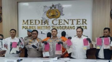 Polisi Bekuk Dua WNA Tiongkok Gasak Rp 4,5 Miliar di Tangerang, Satu Pelaku Buron