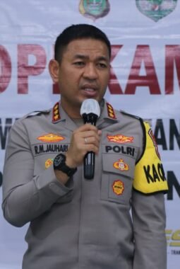 Ngopi Kamtibmas, Kapolres Metro Tangerang Kota Sapa Warga Sukasari
