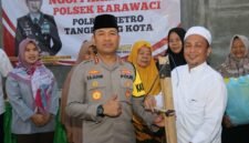 Kegiatan Ngopi Kamtibmas diakhiri dengan foto bersama dan dialog Kapolres dengan petugas pos, sebagai wujud nyata kedekatan Polri dengan masyarakat.