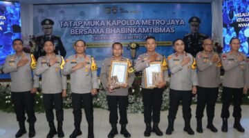 Kapolda beri penghargaaan Anggota Teladan Polres Metro Tangerang Kota
