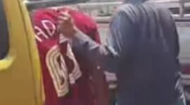 Unit Reskrim Polsek penjaringan saat menangkap diduga pelaku pemalakan sopir truk di exit tol Sunda kelapa (dok istimewa)