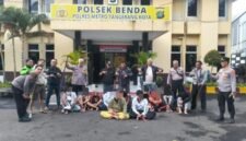 Kali ini, tim berhasil mengamankan 11 remaja terduga anggota geng motor berbahaya yang terlibat dalam aksi kekerasan terhadap anak di bawah umur di wilayah hukum polres tanggerang kota.