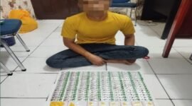 Foto pelaku beserta barang bukti (dok.istimewa)