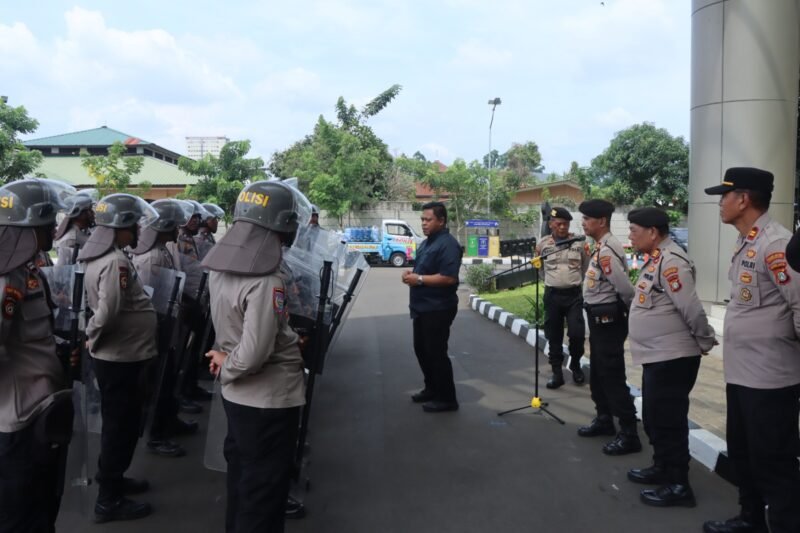 Foto Personel Sat Samapta Polres Metro Tangerang Kota mengikuti Pelatihan Fungsi Dalmas di Lapangan Polres Metro Tangerang Kota,(Dok.Istimewa)