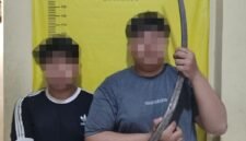 Polsek Ciledug berhasil mengamankan lima pemuda yang kedapatan membawa senjata tajam