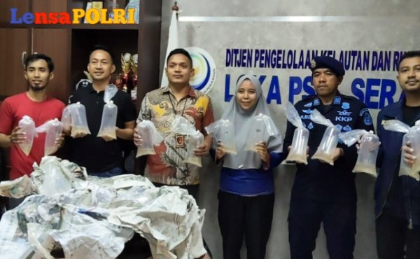 Polres Metro Tangerang Lepas liarkan BBL  jenis pasir yang merupakan barang bukti dugaan tindak pidana perikanan.