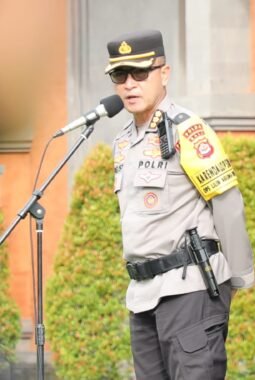 Menjaga Damai di Malam Kudus, Pengabdian Personel Polda Bali di Balik Khusyuknya Ibadah Natal