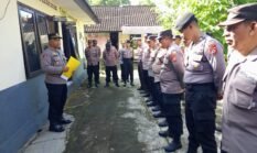 Polsek Kerambitan Gelar Apel Kesiapan Pengamanan Natal, Kapolsek Ingatkan Soliditas dan Kesehatan Personel