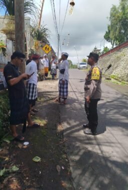 Sinergi Polri dan Adat, Uleman Ngenteg Linggih di Desa Adat Berteh Berlangsung Aman