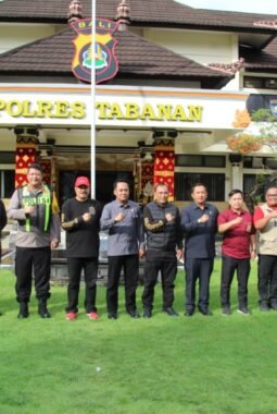 Forkopimda Tabanan Pastikan Ibadah Natal 2025 Aman dan Kondusif Lewat Patroli Bersama