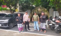 Bhabinkamtibmas Kerobokan Kelod Laksanakan Pengamanan Ibadah Natal di Gedung Serbaguna Dian Persada