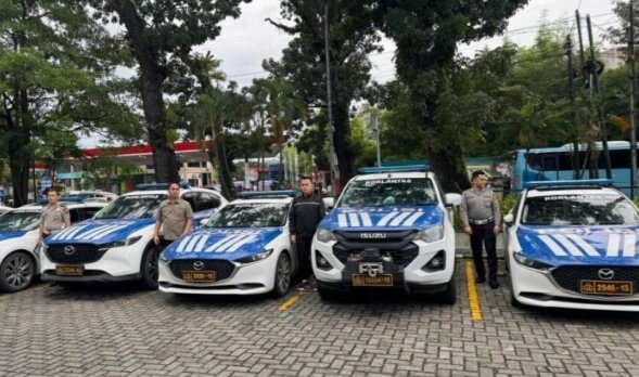 Korlantas Polri Serahkan 8 Kendaraan Patroli ke Polda Sumut untuk Dukung Penanganan Bencana (Foto: Ist)