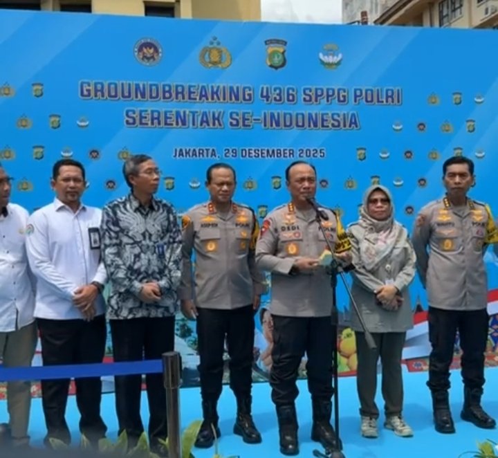 Wakapolri Komjen Pol Dedi Prasetyo pimpin Groundbreaking SPPG Polri di Satpas Daan Mogot Cengkareng 
