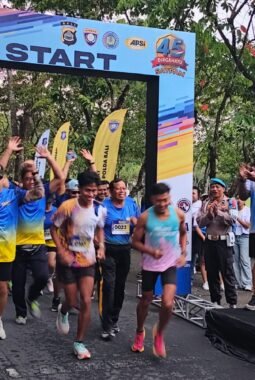 Dirbinmas Polda Bali Buka Fun Run 5K HUT Ke-45 Satpam di Bali Meriahkan Tahun Baru 2026