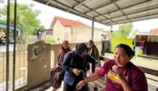 Sidokkes Polres Metro Tangerang Kota Beri Layanan Kesehatan Warga Terdampak Banjir di Benda