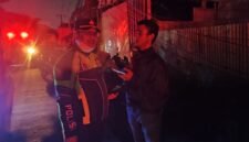 Kapolsek Benda AKP Sriyono saat di lokasi kebakaran di Jalan Prancis Tangerang (Foto: Deryy)