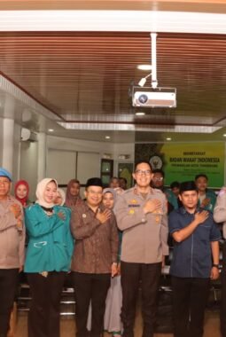 Polres Metro Tangerang Kota Bagikan Paket Sembako ke Mahasiswa, Perkuat Sinergi Jaga Kamtibmas