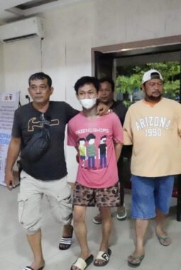 Curi Motor di Halaman Rumah, Pelaku Dibekuk Buser Polsek Kalideres