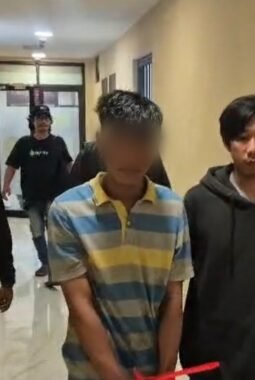 Viral Pria Paruh Baya Kehilangan HP Saat Tidur di Pinggir Jalan, Pelaku Berhasil Ditangkap Jatanras Polres Jakbar, Korban Beri Apresiasi