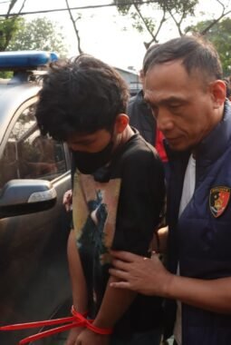 Intimidasi dan Aniaya Korban, Tiga Pelaku Curas Dibekuk Unit Reskrim Polsek Cengkareng