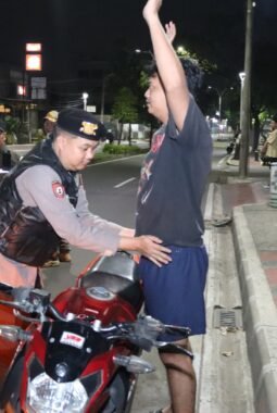 Tak Kenal Libur, Polisi-TNI dan Pemkot Jakbar Bersinergi Jaga Kamtibmas Saat Libur Iduladha