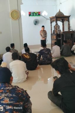 Safari Jumat, Kapolres Mateng AKBP Ari Prayitno Ingatkan Warga Waspada Karhutla