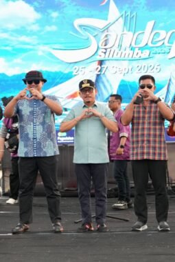 Kapolda Sulbar Hadiri Sandeq Silumba 2026, Gubernur: Ini Jati Diri Orang Mandar
