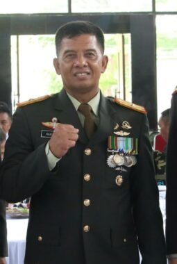 TNI-Polri Makin Solid, Kapolresta Mamuju Hadiri HUT ke-81 TNI di Makorem 142/Tatag