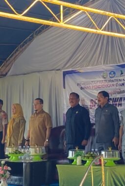 Wakapolres Mateng Hadiri Penyerahan Beasiswa KUAAT untuk Pelajar SD-SMP