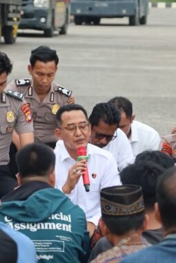 Duduk Bersama Mahasiswa, Dirkrimum Polda Sulbar Jawab Tuntutan dengan Dialog Terbuka