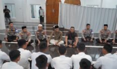 Jangan Gadaikan Masa Depan demi Keinginan Sesaat! Lewat Subuh Keliling, Kabidpropam dan Kabidkum Polda Sulbar Ingatkan Bintara Remaja Bahaya Judol dan Pinjol