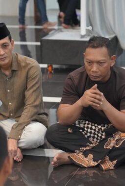 Dari Masjid, Polisi Mendengar Suara Umat: Kabidpropam, Kabidkum dan PJU Polda Sulbar Bangun Kedekatan Lewat Subuh Keliling