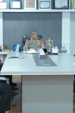 Aksi Gemilang Personil Polri di HUT TNI Ke-81: Kapolda Sulbar Apresiasi Tinggi Atlet Polisi Juara Umum Piala Panglima TNI
