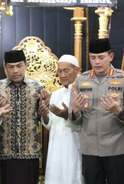 Imam Masjid Nurul Iman Rimuku Doakan Polresta Mamuju Amanah Dalam Tugas dan Dicintai Masyarakat